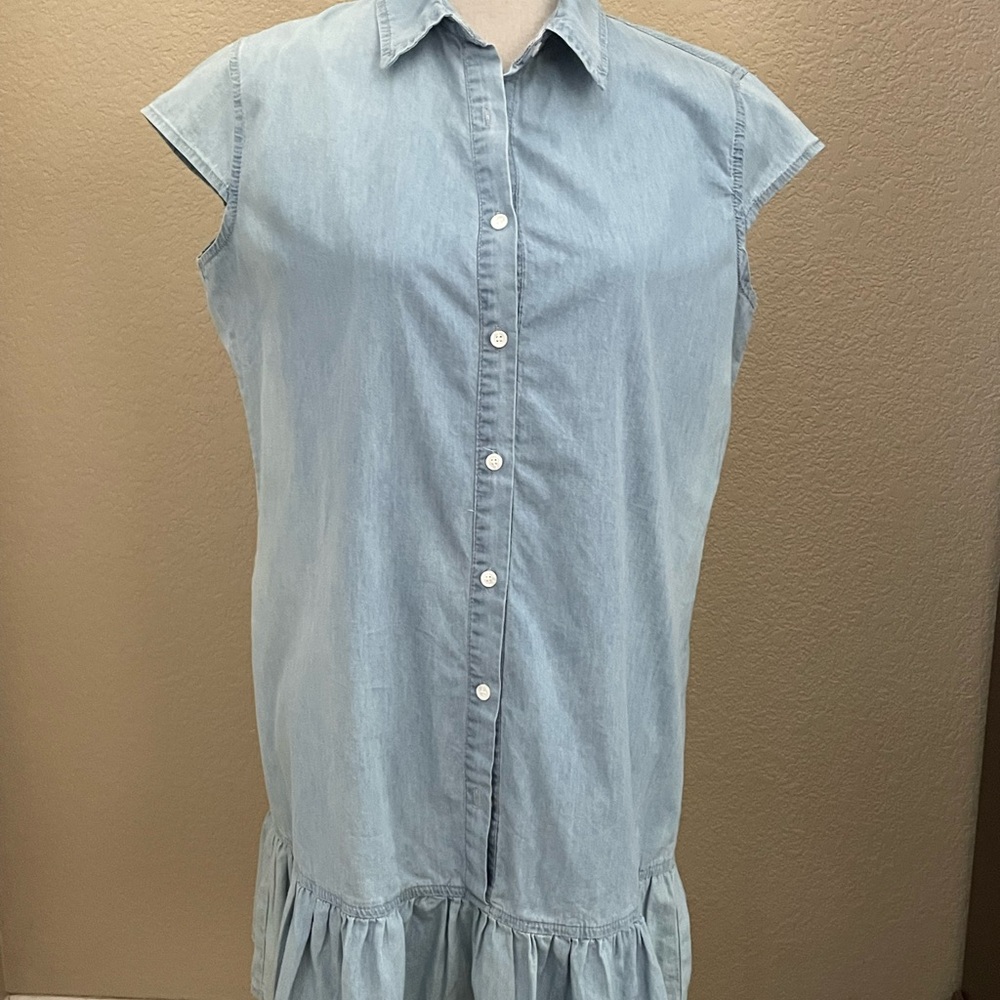 NWOT Chambray dress. Size S